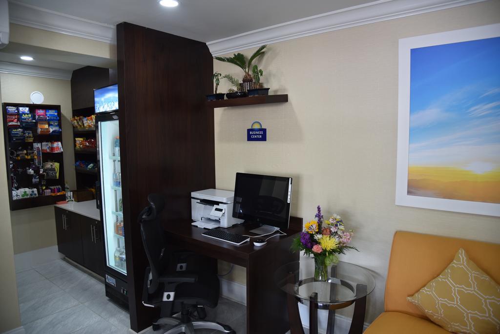 Days Inn By Wyndham Goose Creek Βόρειο Τσάρλεστον Εξωτερικό φωτογραφία