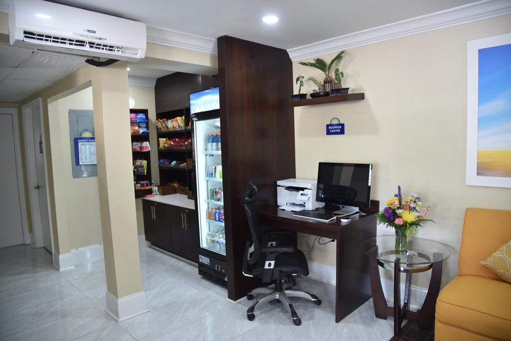 Days Inn By Wyndham Goose Creek Βόρειο Τσάρλεστον Εξωτερικό φωτογραφία