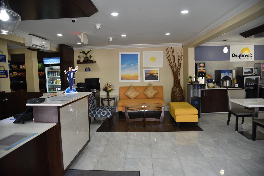 Days Inn By Wyndham Goose Creek Βόρειο Τσάρλεστον Εξωτερικό φωτογραφία